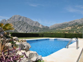 Apartment in ancient farm located in beautiful mountainous scenery in Periana, Periana